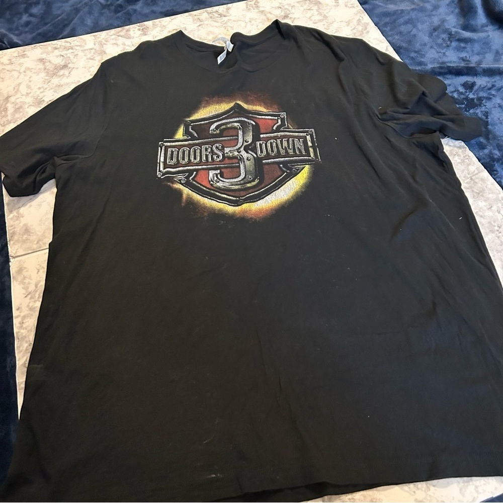 Men’s 3 Doors Down Official Red Shield Tour Shirt Size 4xl